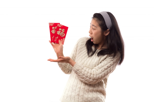 德容坚持履行合同不愿降薪续约与离队选择的态度解析